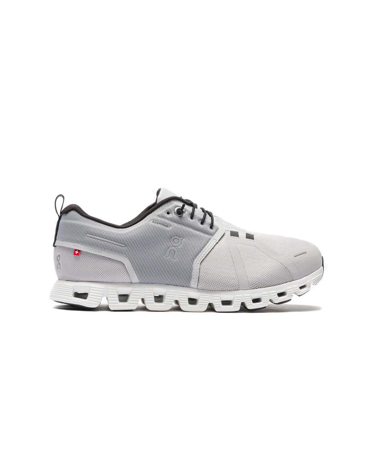 onクラウド5 グレー　サイズ41　59.98841 中古美品　防水防風 on-running-cloud-5-waterproof-